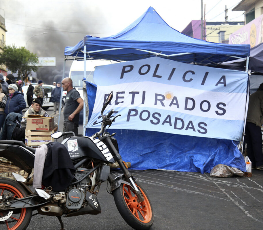 Protesta policial en Posadas